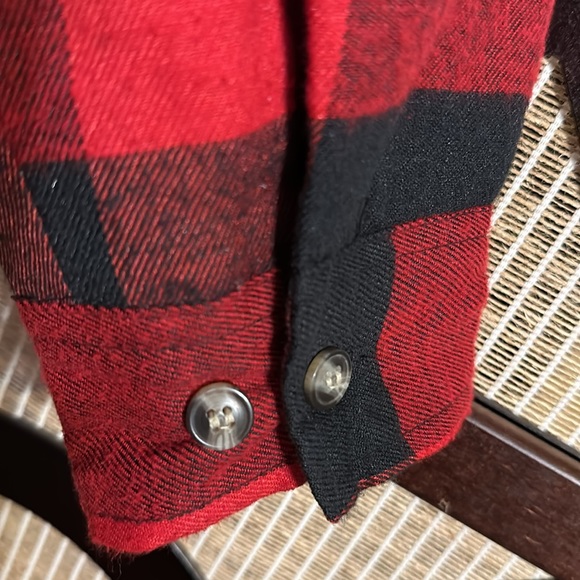 Woodland Creek Men's Quilted Flannel Jacket With Hood in Red/Black Plaid size L - Picture 8 of 11